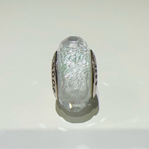 [SOLD] PANDORA FROSTY MINT SHIMMER Silver/White MURANO Glass Charm - Picture 1 of 4